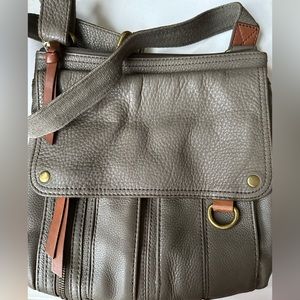 gray fossil messenger bag